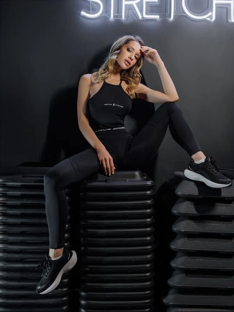 Bona Fide: Sporty Top Juicy  "Black" Bona Fide: Sporty Top Juicy  "Black"