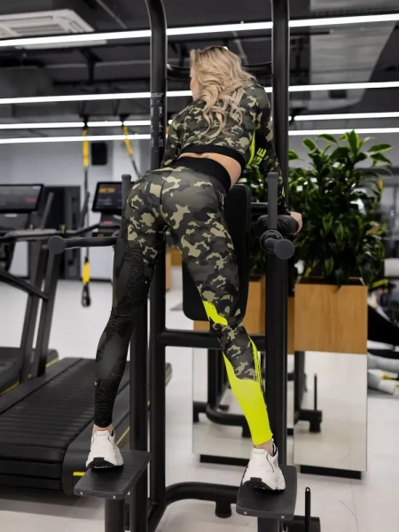 Bona Fide: Bona Corsage "Revenge"