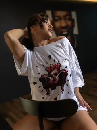 Bona Fide: OVERSIZE T-shirt "Dominatrix"